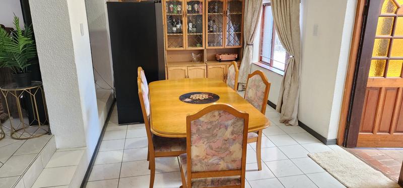 3 Bedroom Property for Sale in Glenhaven Western Cape